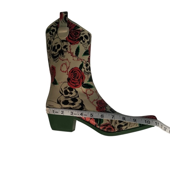 NWOT Rose & Skull Rain Boots Women's Size 11 (Runs Small) Western Rain Boots - Picture 12 of 13
